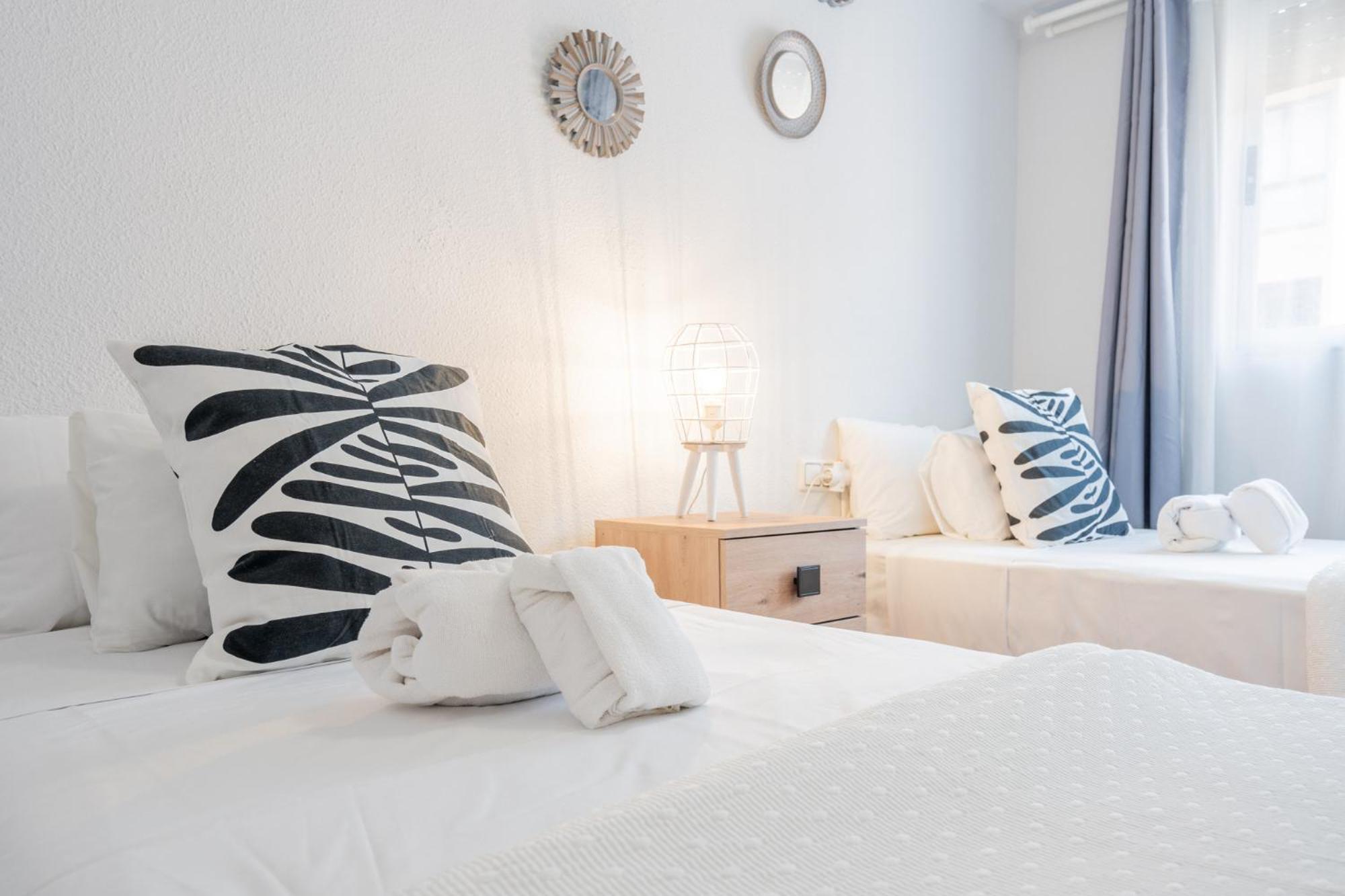 Apartamento Familiar En Avenida Del Puerto Valencia Exterior foto